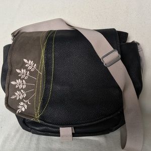 Haiku Messenger Bag